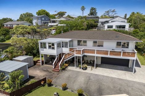 Photo of property in 10a Felicity Place, Unsworth Heights, Auckland, 0632