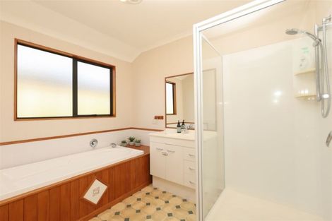 Photo of property in 38 Farnborough Drive, Nawton, Hamilton, 3200