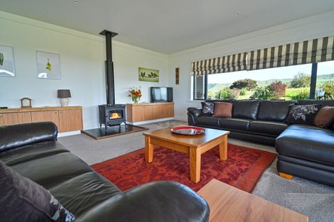 Photo of property in 63 Waipuka Road, Waimarama, Havelock North, 4294