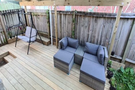 Photo of property in 2/51 Rimu Street, New Lynn, Auckland, 0600