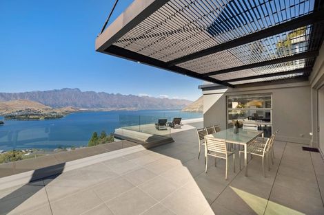 Photo of property in 6 Lordens Place, Fernhill, Queenstown, 9300