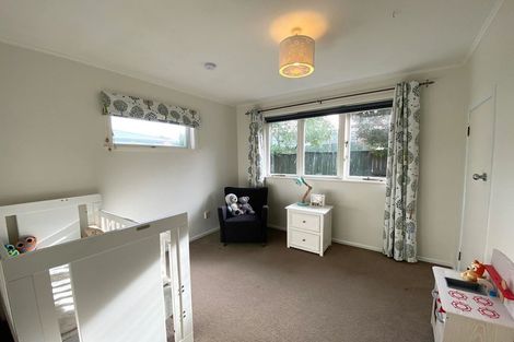 Photo of property in 12 Whittle Place, New Windsor, Auckland, 0600
