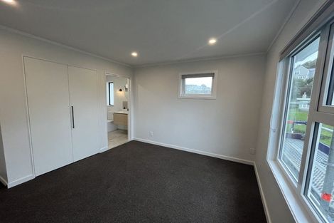 Photo of property in 3 Short Street, Vogeltown, Wellington, 6021