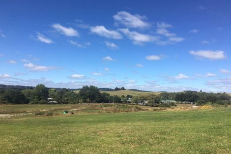 Photo of property in 28a Weka Street, Mangawhai, 0505