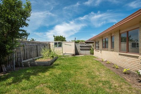 Photo of property in 45 Summerland Crescent, Papamoa Beach, Papamoa, 3118