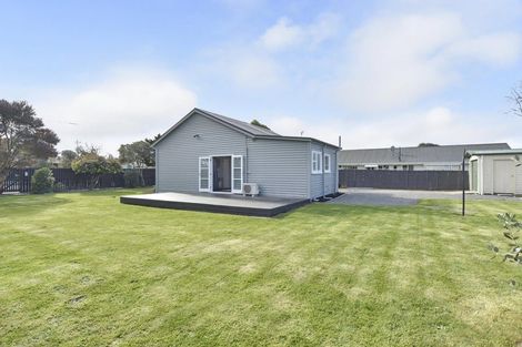 Photo of property in 868 Main North Road, Belfast, Christchurch, 8051