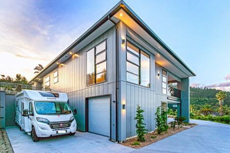 Photo of property in 11 Titoki Lane, Whangamata, 3691