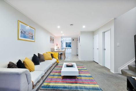 Photo of property in 21 Stephen Avenue, Henderson, Auckland, 0610