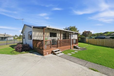 Photo of property in 5 Ngareta Road, Mourea, Rotorua, 3074