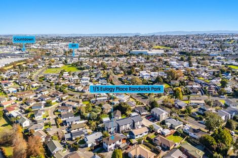 Photo of property in 1/5 Eulogy Place, Randwick Park, Auckland, 2105