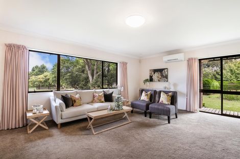 Photo of property in 24 Jack Paterson Road, Opaheke, Papakura, 2584