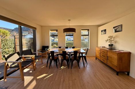 Photo of property in 8 Warbler Lane, Albert Town, Wanaka, 9305