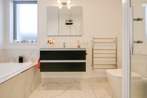 Photo of property in 505c Saint Aubyn Street East, Hastings, 4122