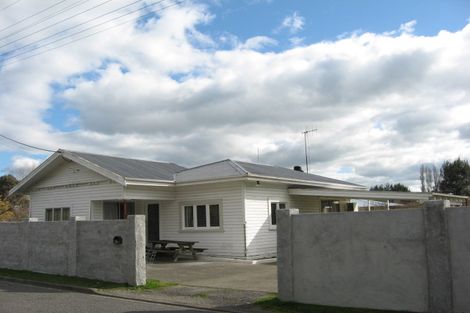 Photo of property in 25 Johnson Street, Waipawa, 4210