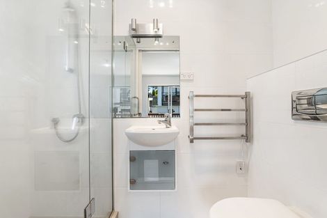 Photo of property in 3/26a Penning Road, Castor Bay, Auckland, 0620