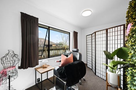 Photo of property in 27 Halcione Close, Flagstaff, Hamilton, 3210