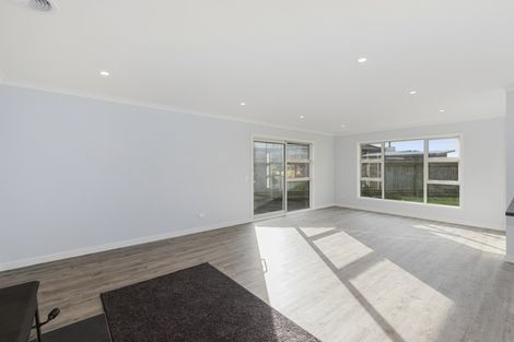 Photo of property in 9 Ahmad Close, Levin, 5510