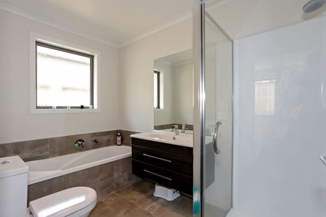 Photo of property in 9 Richardson Road, Omokoroa, 3114