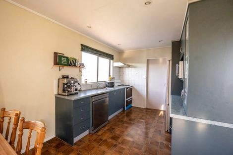 Photo of property in 28 Peppertree Glade, Kelvin Grove, Palmerston North, 4414