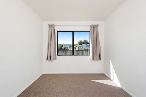 Photo of property in 4 Broadbelt Grove, Levin, 5510
