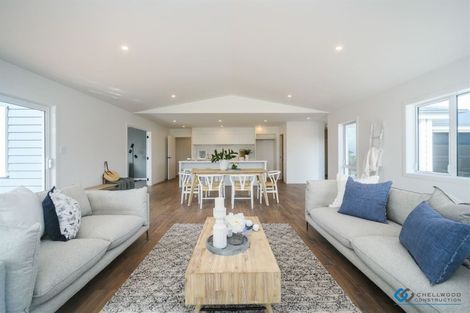 Photo of property in 19 Silicon Way, Fitzherbert, Palmerston North, 4410