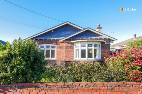 Photo of property in 249 Macandrew Road, Forbury, Dunedin, 9012