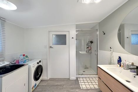 Photo of property in 17 Renfrew Street, Waikiwi, Invercargill, 9810