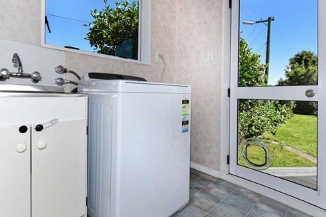 Photo of property in 16 Renfrew Street, Upper Riccarton, Christchurch, 8041