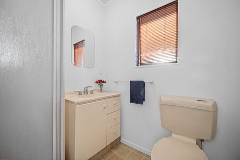 Photo of property in 21 St Annes Crescent, Wattle Downs, Auckland, 2103