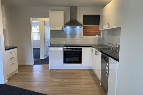 Photo of property in 92 Peverel Street, Riccarton, Christchurch, 8041