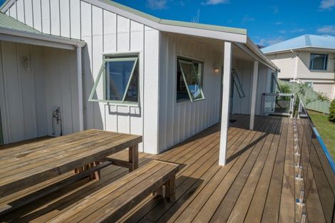 Photo of property in 2 Torsby Road, Coopers Beach, 0420