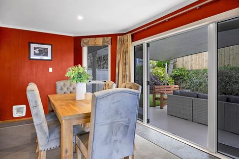 Photo of property in 12a Julian Place, Westown, New Plymouth, 4310