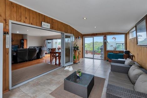 Photo of property in 16 Kelly Street, Baylys Beach, Dargaville, 0377