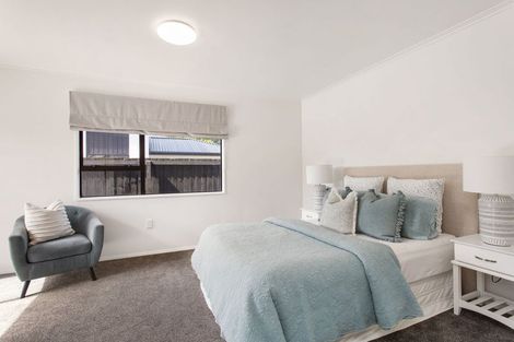 Photo of property in 92a Memorial Avenue, Ilam, Christchurch, 8053