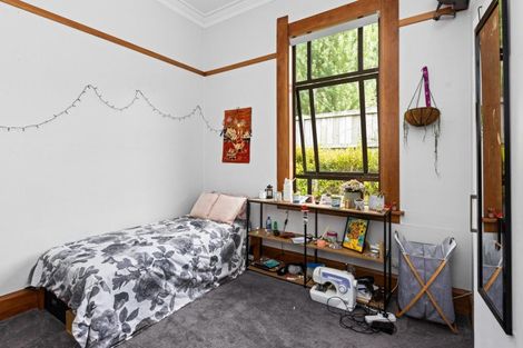 Photo of property in 12 Chaucer Road, Hospital Hill, Napier, 4110