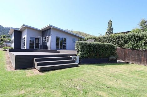 Photo of property in 33 Hacche Road, Outer Kaiti, Gisborne, 4010