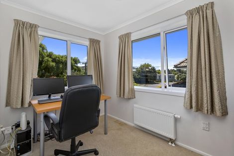 Photo of property in 17 Hathaway Avenue, Boulcott, Lower Hutt, 5010