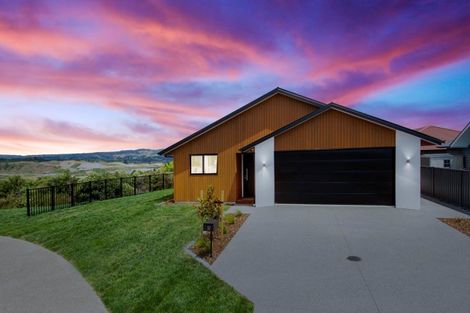 Photo of property in 32 Blacklock Road, Pyes Pa, Tauranga, 3112