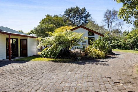 Photo of property in 1760 Mountain Road, Inglewood, 4386