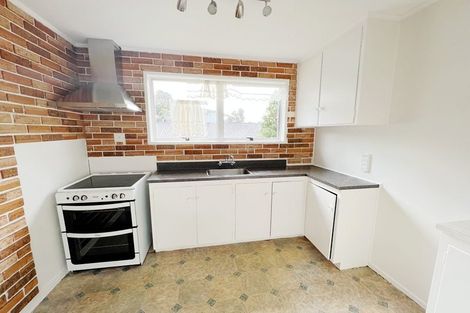 Photo of property in 5 Kilcar Place, Massey, Auckland, 0614