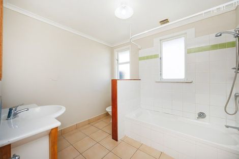 Photo of property in 228 Tremaine Avenue, Highbury, Palmerston North, 4412