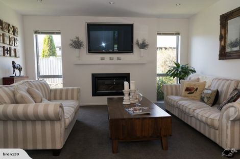 Photo of property in 1 Vesper Lane, Yaldhurst, Christchurch, 8042