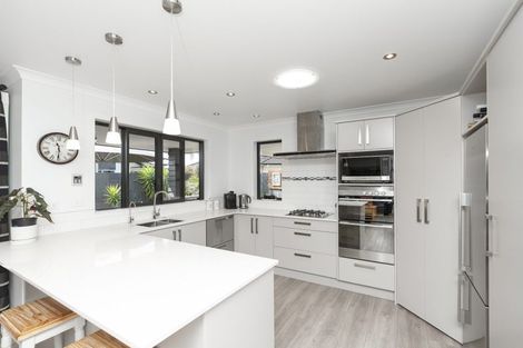 Photo of property in 6 Kentwood Place, Flagstaff, Hamilton, 3210