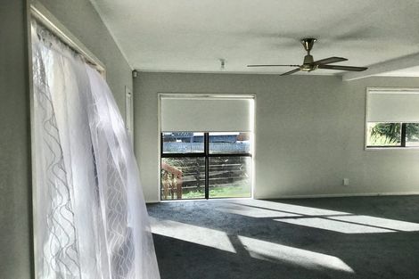 Photo of property in 123 Sykes Road, Weymouth, Auckland, 2103