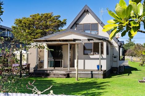 Photo of property in 31 Bream Bay Drive, Ruakaka, 0116