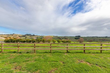 Photo of property in 932 Wharehine Road, Wharehine, Wellsford, 0973