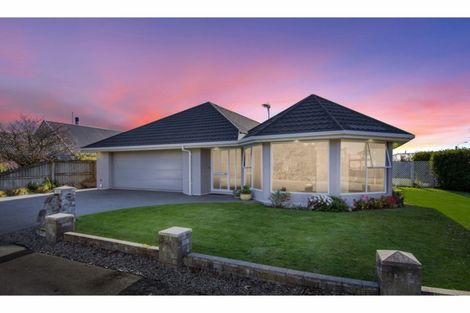 Photo of property in 125 Winters Road, Mairehau, Christchurch, 8052