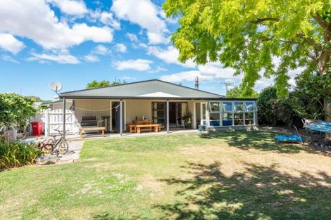 Photo of property in 16 Lucas Street, Riversdale, Blenheim, 7201