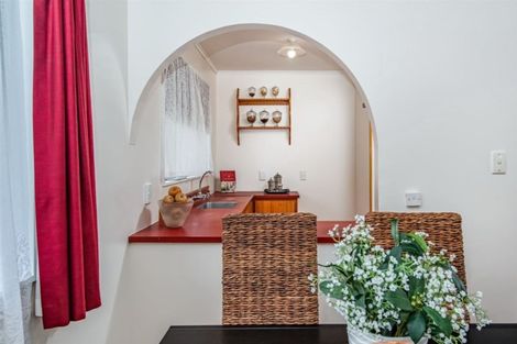 Photo of property in 9 Tesla Place, Totara Vale, Auckland, 0629