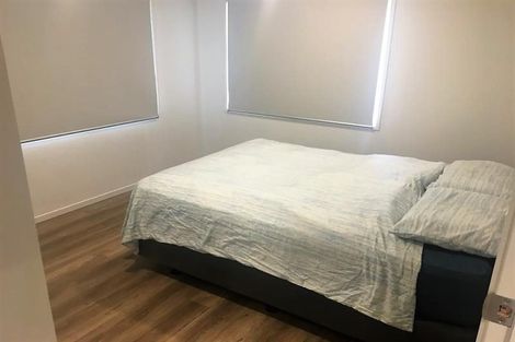 Photo of property in 34 Kelman Road, Kelston, Auckland, 0602